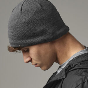 Water-repellent active beanie